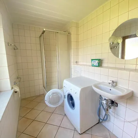 Haus Zeesenboot בית נופש