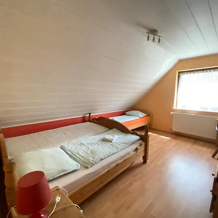 Haus Zeesenboot *